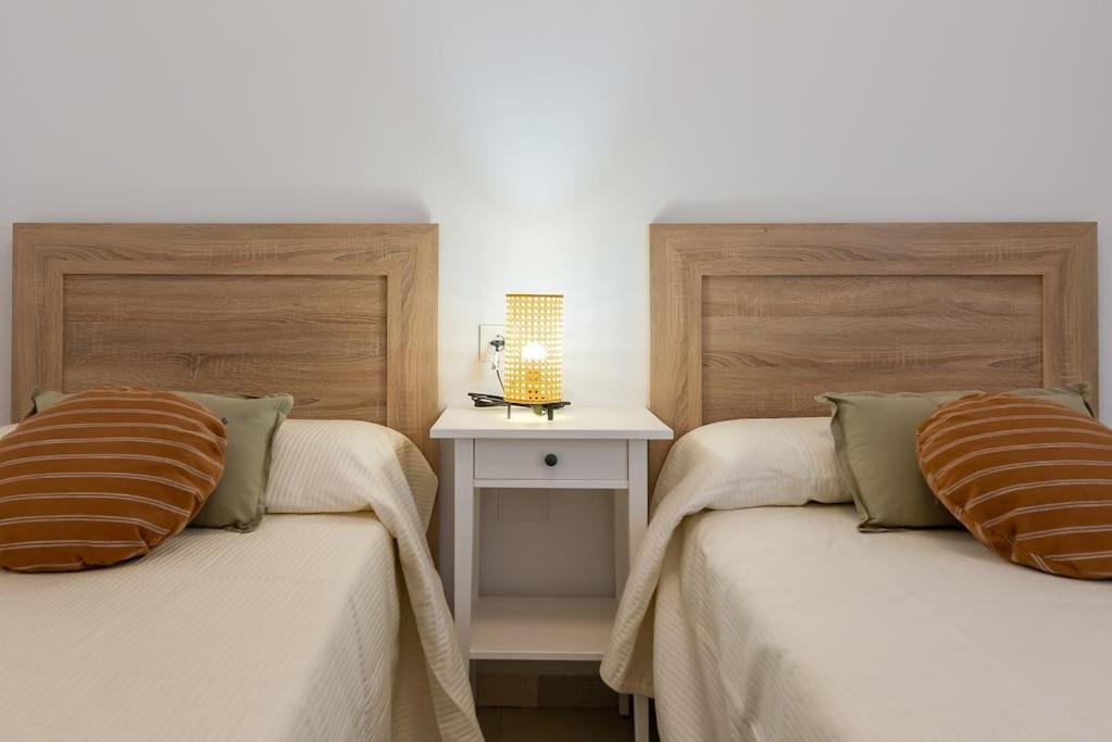 Lxr La Perla Renovated 2Hab. Apt เบนัลมาเดนา ภายนอก รูปภาพ