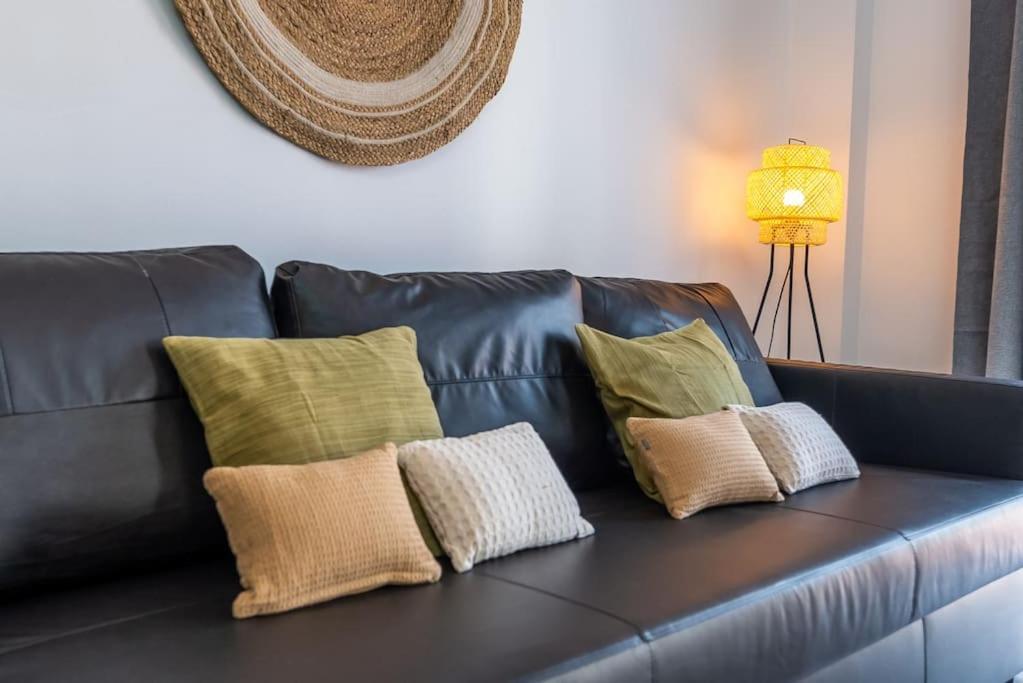 Lxr La Perla Renovated 2Hab. Apt เบนัลมาเดนา ภายนอก รูปภาพ