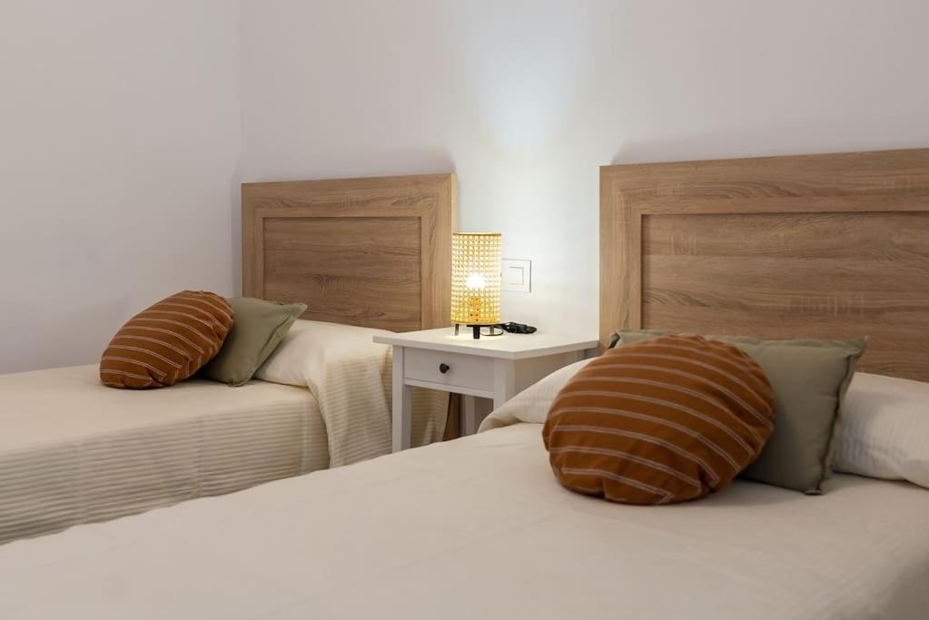 Lxr La Perla Renovated 2Hab. Apt เบนัลมาเดนา ภายนอก รูปภาพ