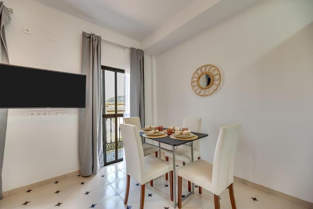 Lxr La Perla Renovated 2Hab. Apt เบนัลมาเดนา ภายนอก รูปภาพ